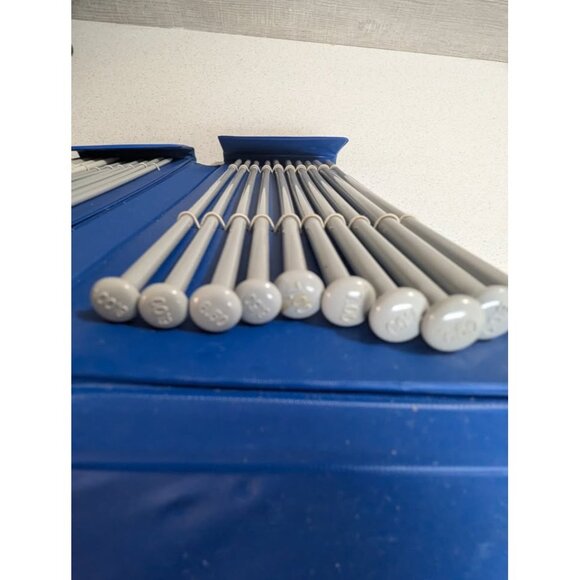Large Lot of Knitting Needles - Picture 2 of 10